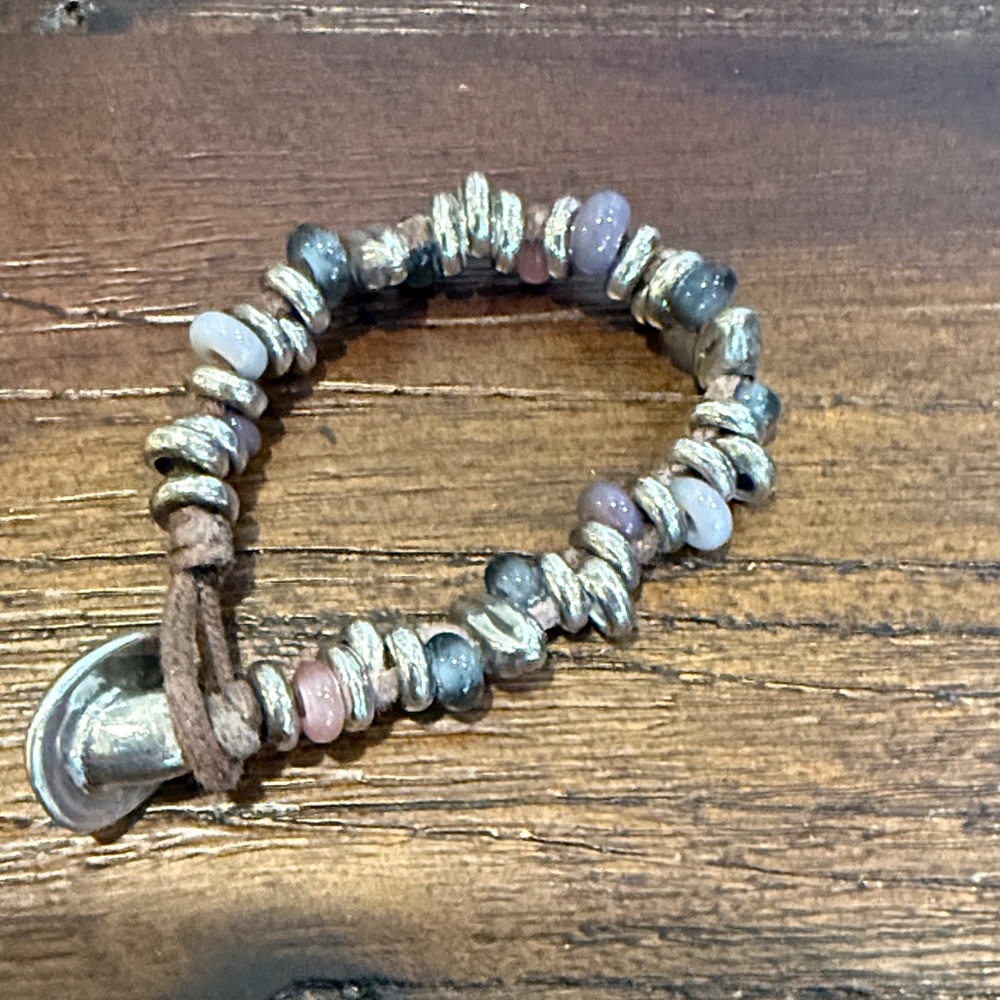 UNO de 50 Silver and Pink Beaded Bracelet